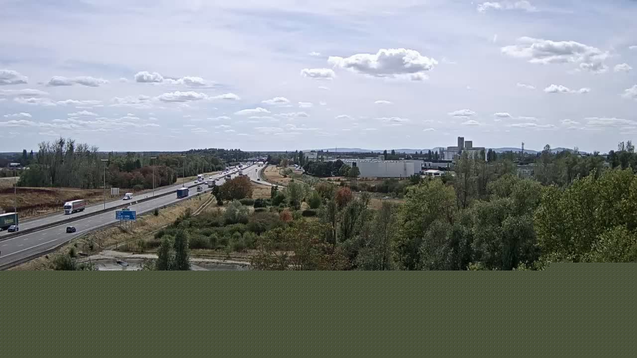 bifurcation-des-autoroutes-a31-et-a6-prs-de-beaune-vue-oriente-vers-lyon-1788274688.jpg