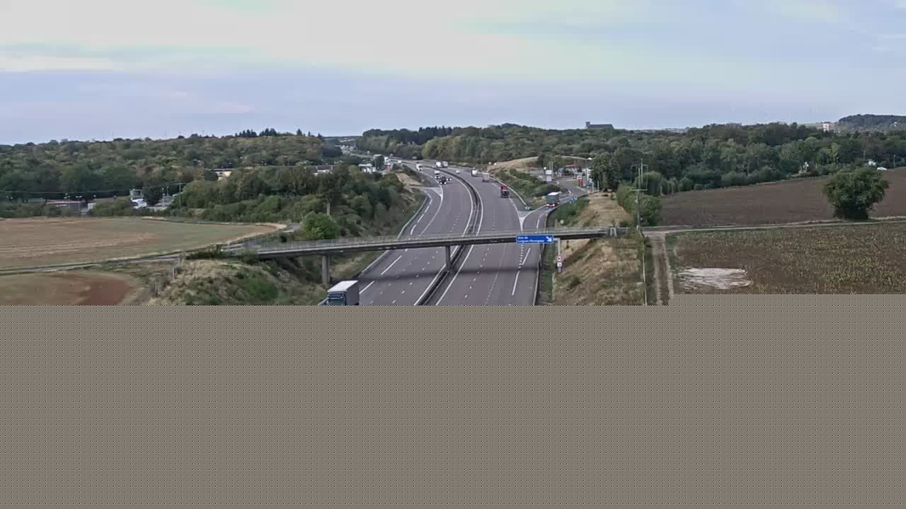 autoroute-a31-entre-dijon-et-langres-au-niveau-des-aires-de-service-de-langres-vue-oriente-vers-dijon-1788335893.jpg