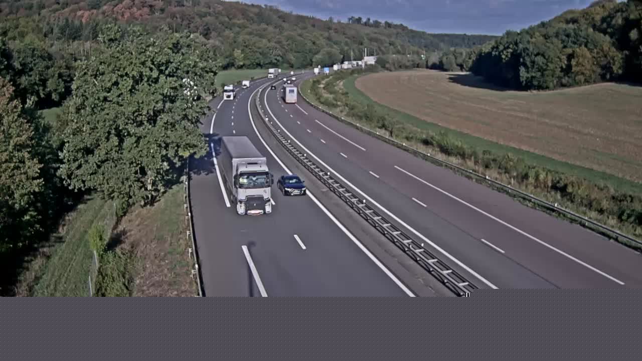 arrive-sur-la-plateforme-de-la-gare-de-page-de-st-maurice-dans-le-sens-mulhouse-beaune-1788253101.jpg
