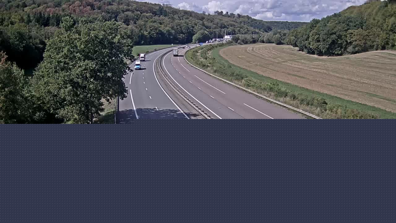 arrive-sur-la-plateforme-de-la-gare-de-page-de-st-maurice-dans-le-sens-mulhouse-beaune-1788267347.jpg