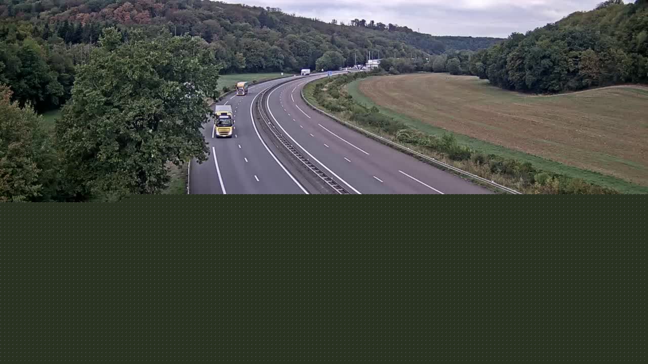 arrive-sur-la-plateforme-de-la-gare-de-page-de-st-maurice-dans-le-sens-mulhouse-beaune-1788339617.jpg