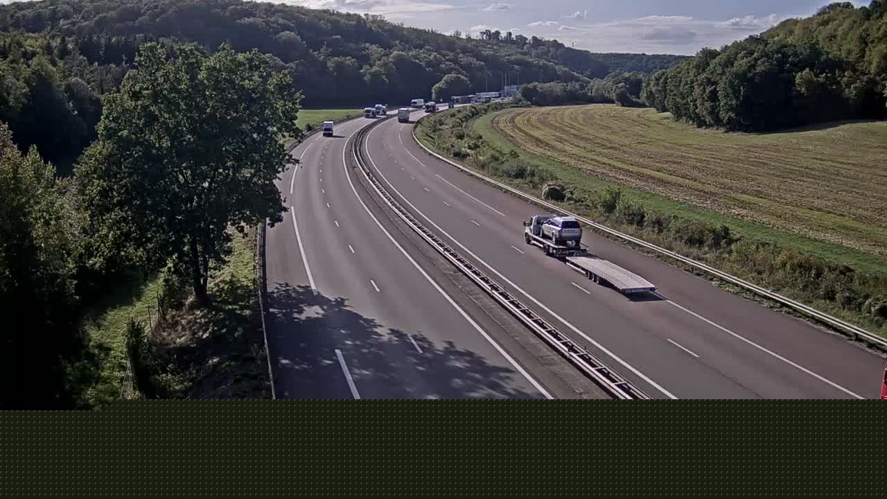 arrive-sur-la-plateforme-de-la-gare-de-page-de-st-maurice-dans-le-sens-mulhouse-beaune-1788371857.jpg