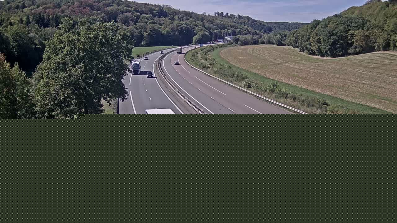 arrive-sur-la-plateforme-de-la-gare-de-page-de-st-maurice-dans-le-sens-mulhouse-beaune-1788447506.jpg