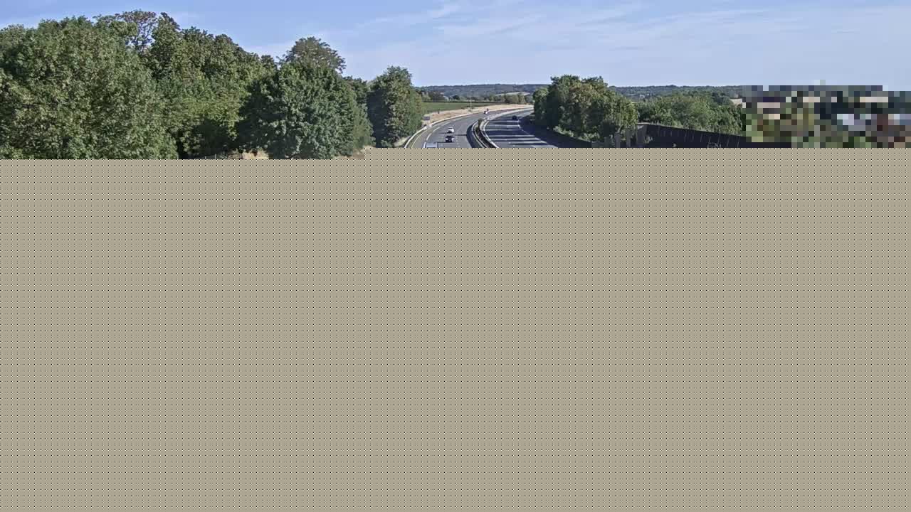 autoroute-a6-en-priphrie-de-mcon-sud-vue-oriente-vers-paris-1788256565.jpg