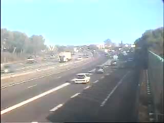 autoroute-a8-prs-du-pont-de-larc-aix-en-provence-vue-oriente-vers-avignon-1788252634.jpg