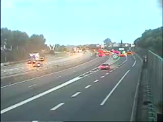 autoroute-a8-prs-du-pont-de-larc-aix-en-provence-vue-oriente-vers-avignon-1788331865.jpg