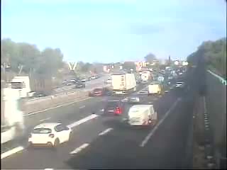 autoroute-a8-prs-du-pont-de-larc-aix-en-provence-vue-oriente-vers-avignon-1788339035.jpg
