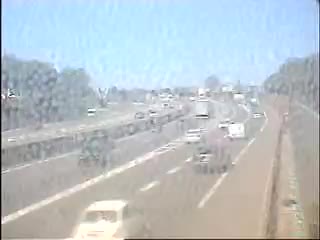 autoroute-a8-prs-du-pont-de-larc-aix-en-provence-vue-oriente-vers-avignon-1788353445.jpg