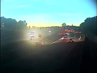 autoroute-a8-prs-du-pont-de-larc-aix-en-provence-vue-oriente-vers-avignon-1788382237.jpg