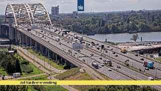 Click for full screen live camera. A16, de Van Brienenoordbrug